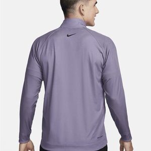 NWTO: Nike Mens Dri-FIT ADV
Tour 1/2 Zip Jacket